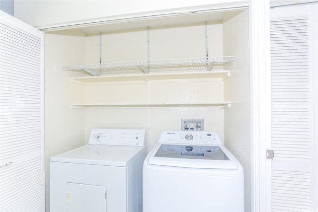 95-662 Hanile St Unit B201, Mililani, HI 96789 - laundry room featuring independent washer and dryer