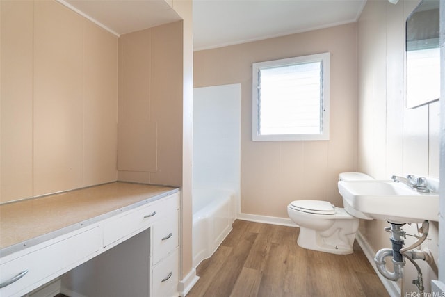 3726 Manini Way, Honolulu, HI 96816 - full bath with wood finished floors, toilet, a bathtub, a sink, and baseboards