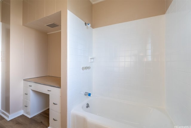 3726 Manini Way, Honolulu, HI 96816 - bathroom featuring shower / tub combination