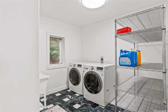 671 Kahiau Loop, Honolulu, HI 96821 - laundry area with independent washer and dryer and baseboards