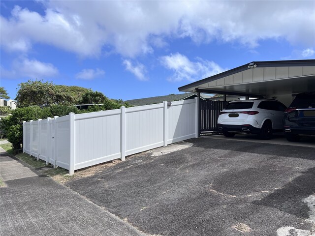 612 Ainapo St, Honolulu, HI 96825 - view of parking