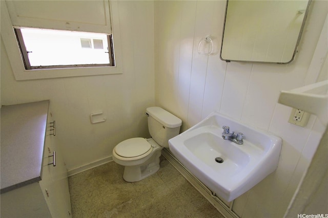 2459 Kapiolani Blvd, Honolulu, HI 96826 - bathroom with toilet and a sink