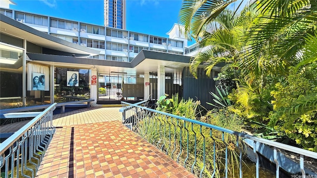1550 Rycroft St Unit 323, Honolulu, HI 96814 - view of property's community
