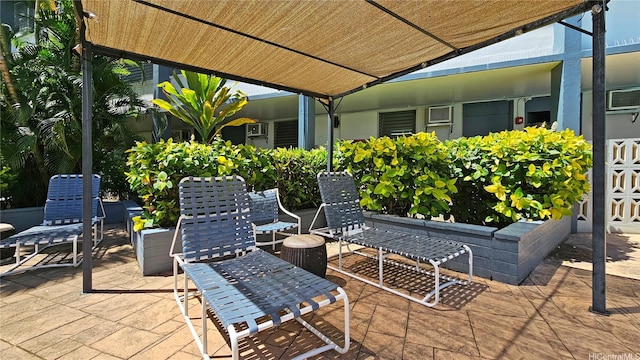 1550 Rycroft St Unit 323, Honolulu, HI 96814 - view of patio / terrace