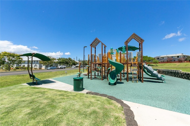 95-1031 Kuauli St Unit 87, Mililani, HI 96789 - communal playground with a lawn