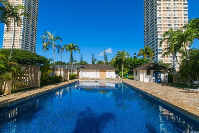 1060 Kamehameha Hwy Unit 2303A, Pearl City, HI 96782 - community pool with a patio