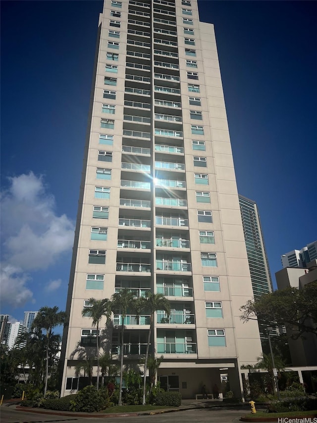 1133 Waimanu St Unit 911, Honolulu, HI 96814 - view of building exterior