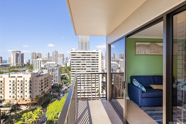 2140 Kuhio Ave Unit 1808, Honolulu, HI 96815 - balcony with a view of skyline