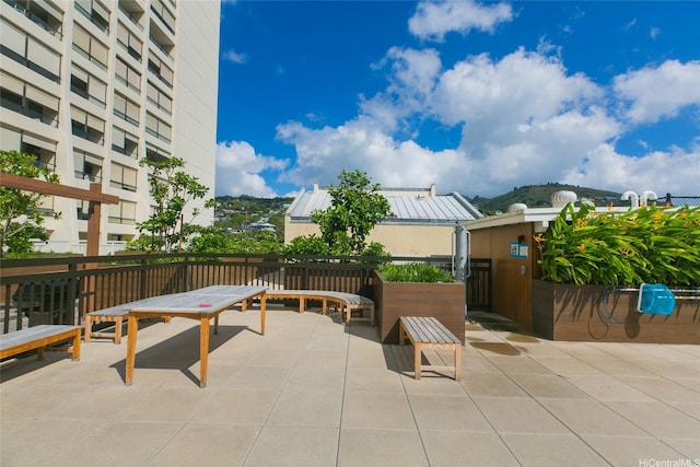 1717 Mott Smith Dr Unit 707, Honolulu, HI 96822 - view of patio