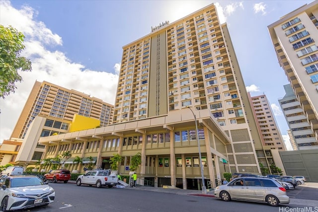 747 Amana St Unit 1405, Honolulu, HI 96814 - view of apartment building / complex