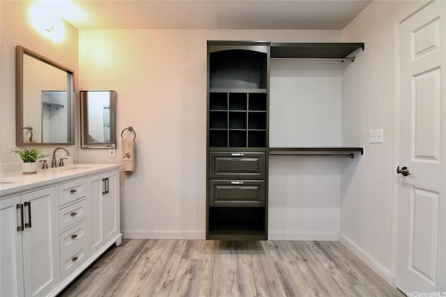 91-1066 Lanakoi St, Kapolei, HI 96707 - closet with a sink