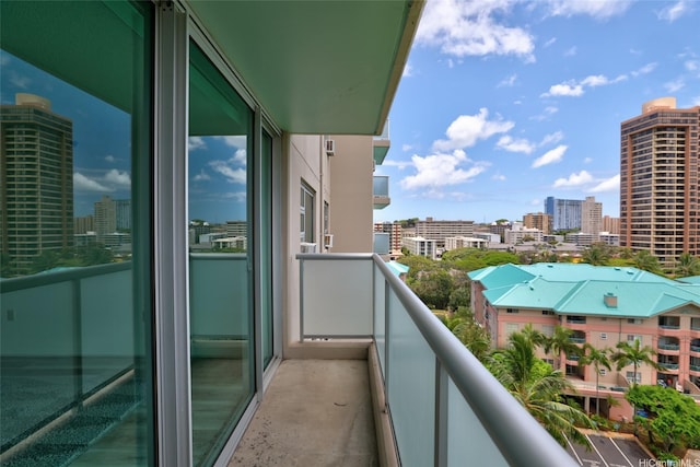 3009 Ala Makahala Pl Unit 905, Honolulu, HI 96818 - balcony with a view of city