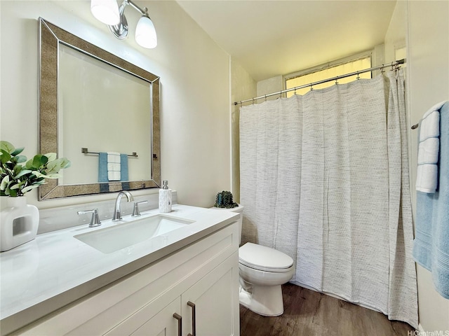 95-2055 Waikalani Pl Unit B204, Mililani, HI 96789 - bathroom featuring vanity, toilet, wood finished floors, and curtained shower