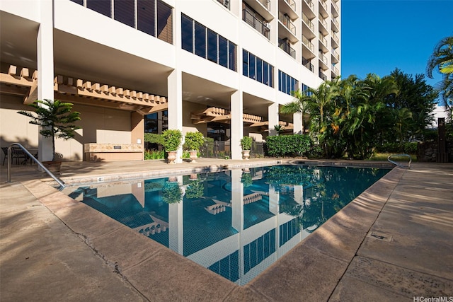1630 Liholiho St Unit 1203, Honolulu, HI 96822 - view of community pool