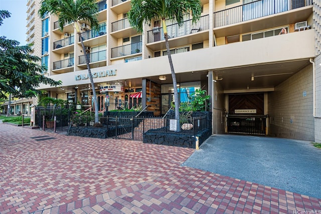 1911 Kalakaua Ave Unit 411, Honolulu, HI 96815 - view of apartment building / complex