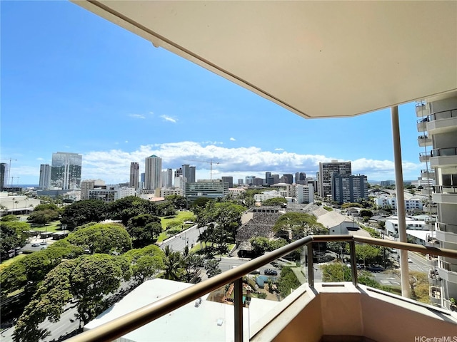 1221 Victoria St Unit 1205, Honolulu, HI 96814 - balcony with a skyline view