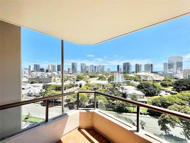 1221 Victoria St Unit 1205, Honolulu, HI 96814 - balcony with a skyline view