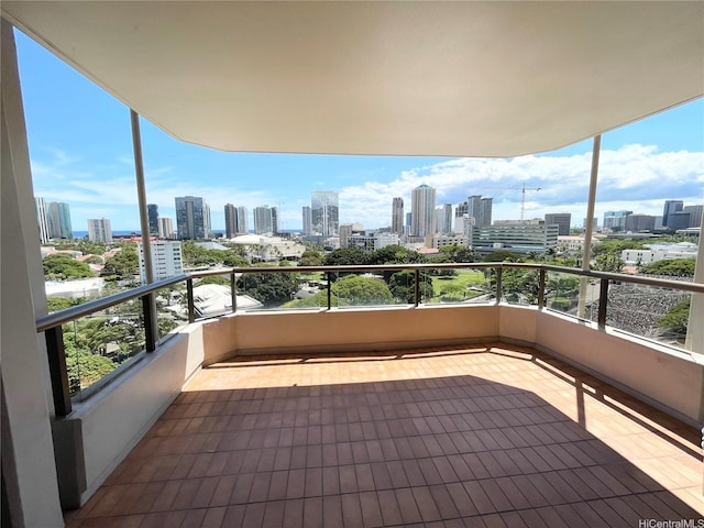 1221 Victoria St Unit 1205, Honolulu, HI 96814 - balcony with a skyline view