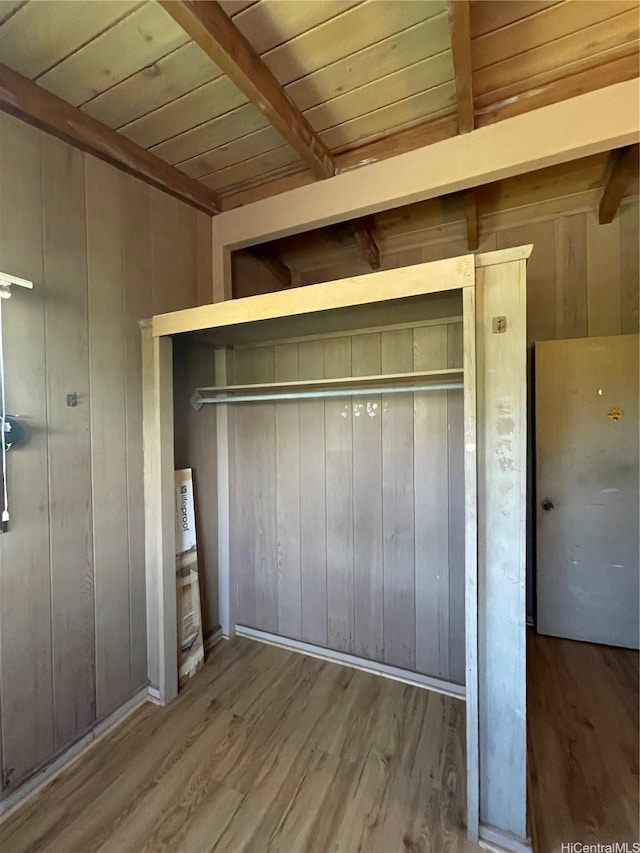 1676 Hoonipo St, Pearl City, HI 96782 - view of closet