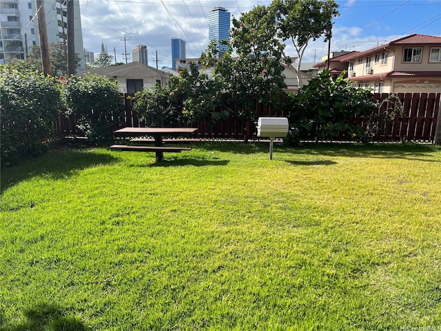 747 Wiliwili St Unit 1403, Honolulu, HI 96826 - view of yard