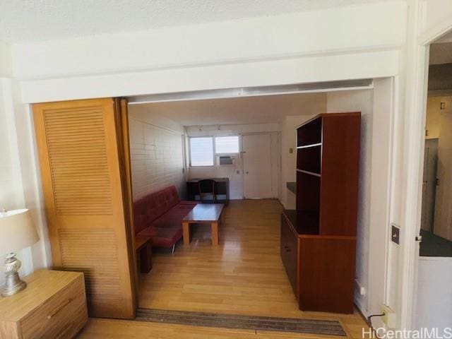 417 Nohonani St Unit 513, Honolulu, HI 96815 - corridor featuring light wood-type flooring