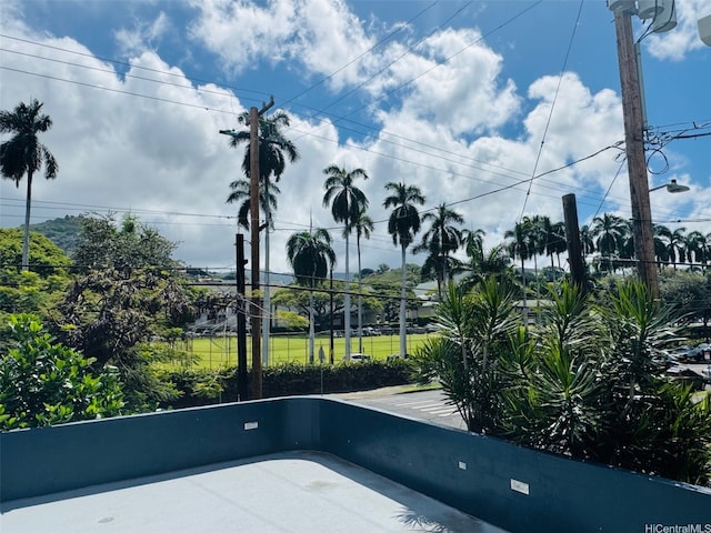 1615 Wilder Ave Unit 401, Honolulu, HI 96822 - view of patio with a balcony