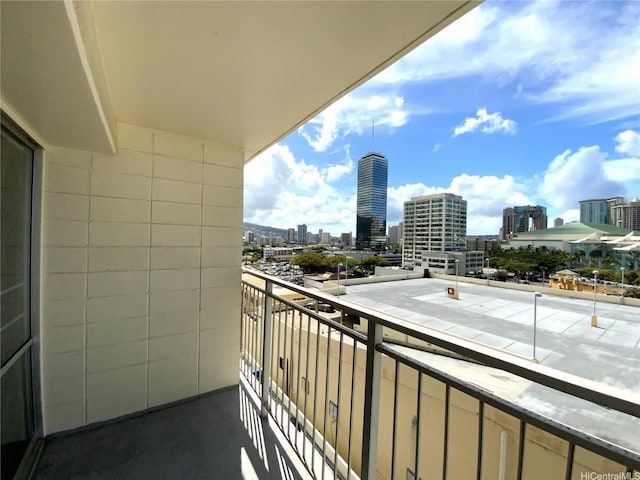 1655 Makaloa St Unit 911, Honolulu, HI 96814 - balcony featuring a view of skyline