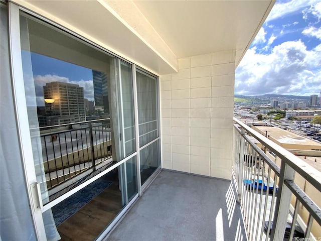 1655 Makaloa St Unit 911, Honolulu, HI 96814 - balcony with a view of city