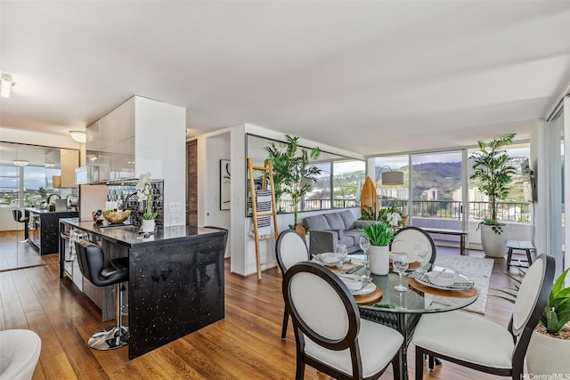 2825 S King St Unit 1403, Honolulu, HI 96826 - dining space featuring hardwood / wood-style floors