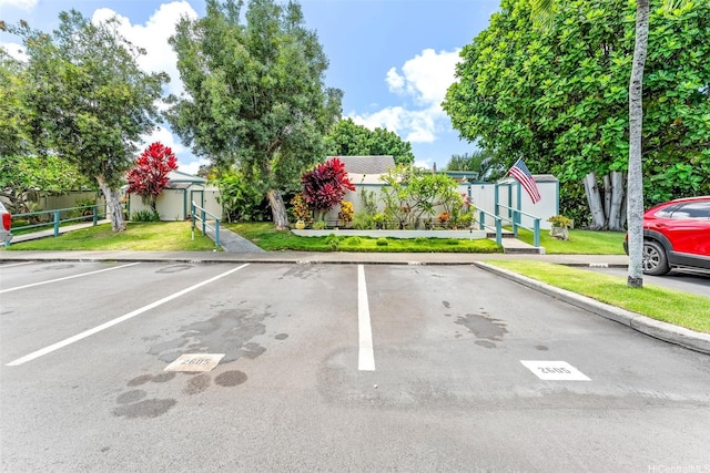 44-130 Mui Pl Unit 2605, Kaneohe, HI 96744 - view of uncovered parking lot