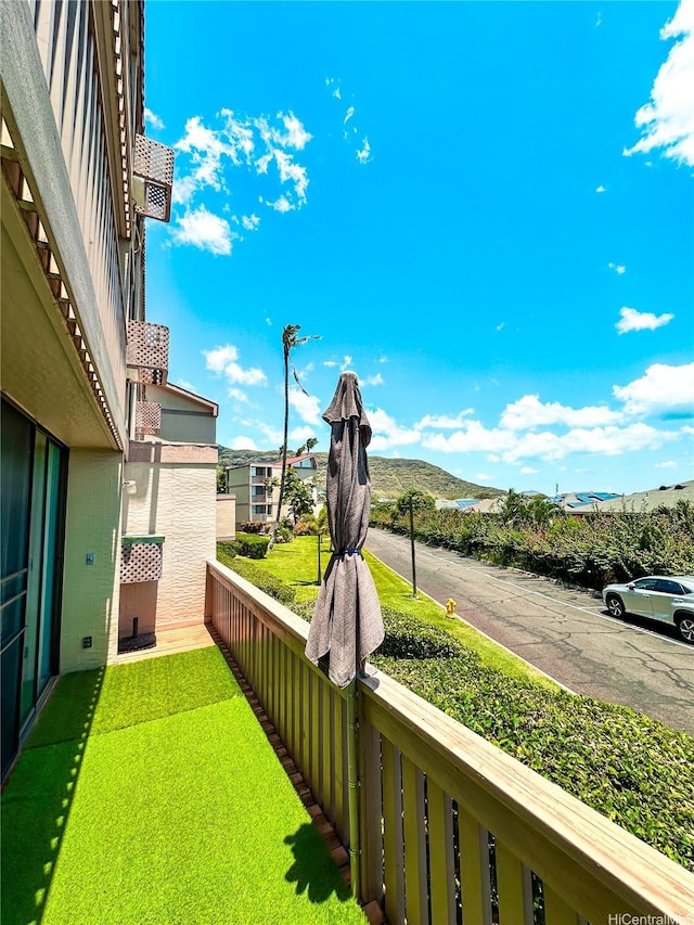84-664 Ala Mahiku St Unit 196A, Waianae, HI 96792 - view of yard with a balcony