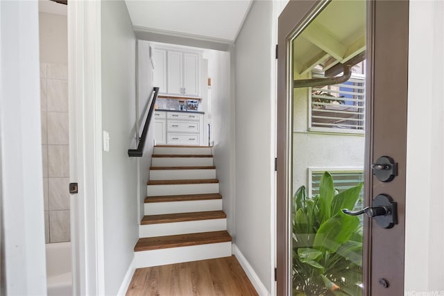 7421 Mokuhano Pl, Honolulu, HI 96825 - staircase featuring wood finished floors and baseboards