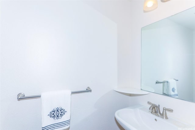 724 Kakala St Unit 1801, Ewa Beach, HI 96706 - bathroom with a sink