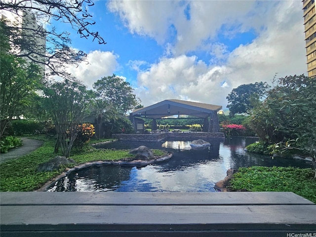 1255 Nuuanu Ave Unit E2811, Honolulu, HI 96817 - surrounding community with a gazebo and a carport