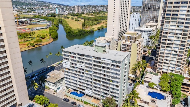 445 Kaiolu St Unit 409, Honolulu, HI 96815 - view of urban area featuring a large body of water and a pool area