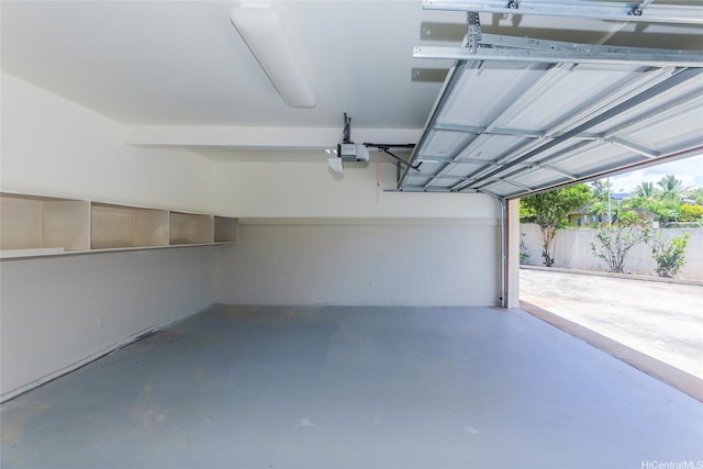736 Ulili St, Honolulu, HI 96816 - view of garage
