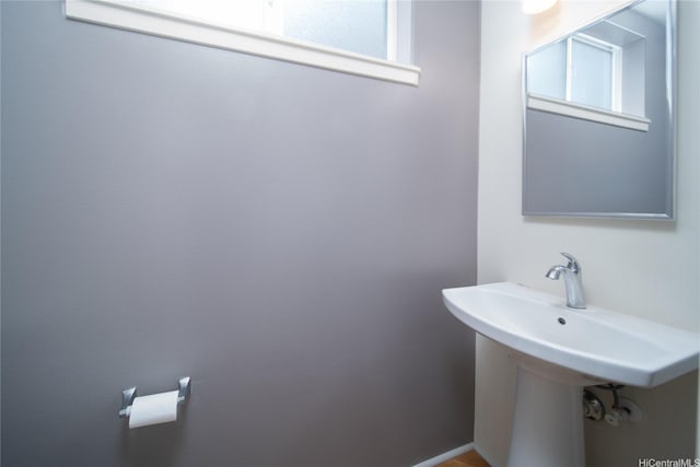 91-1160 Kamakana St Unit 608, Ewa Beach, HI 96706 - bathroom with a sink