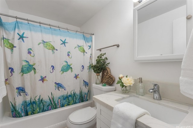 84-707 Kiana Pl Unit 107B, Waianae, HI 96792 - bathroom with vanity, toilet, and shower / tub combo with curtain