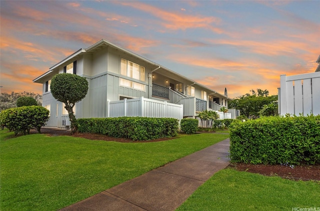 95-1025 Kaapeha St Unit 203, Mililani, HI 96789 - view of community featuring a lawn