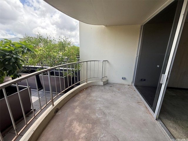 1717 Ala Wai Blvd Unit 306, Honolulu, HI 96815 - view of balcony