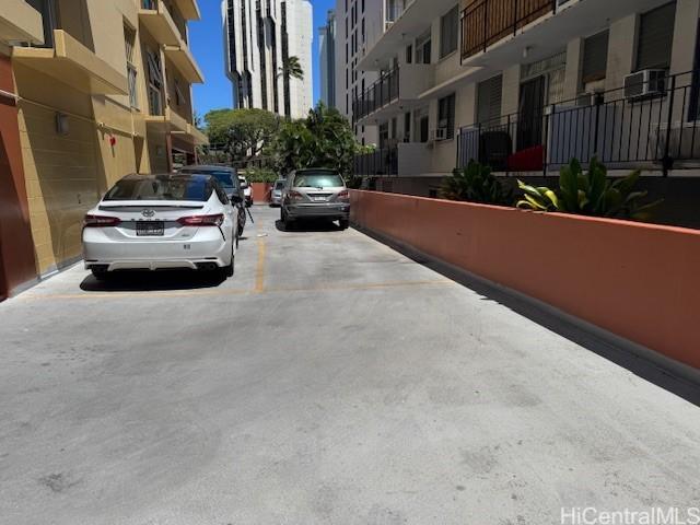 303 Liliuokalani Ave Unit 602, Honolulu, HI 96815 - view of asphalt road