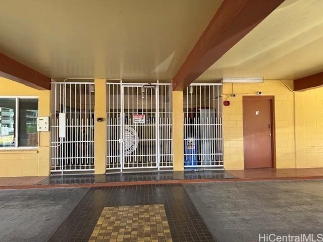 303 Liliuokalani Ave Unit 602, Honolulu, HI 96815 - doorway to property featuring concrete block siding