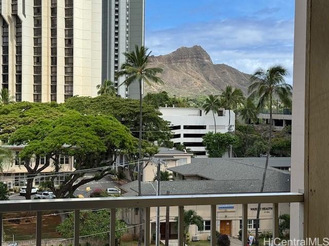 303 Liliuokalani Ave Unit 602, Honolulu, HI 96815 - mountain view