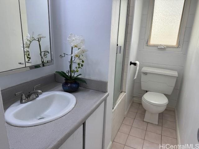 303 Liliuokalani Ave Unit 602, Honolulu, HI 96815 - full bathroom with vanity and tile patterned floors