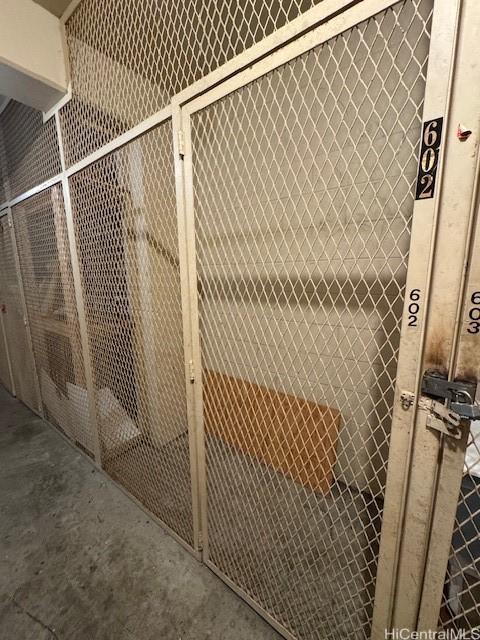303 Liliuokalani Ave Unit 602, Honolulu, HI 96815 - view of storage room