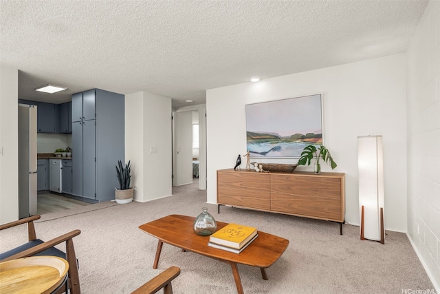 502 Captain Cook Ave Unit 301, Honolulu, HI 96813 - living area with light carpet and a textured ceiling