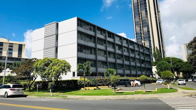 1550 Rycroft St Unit 528, Honolulu, HI 96814 - view of property