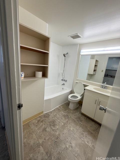 1550 Rycroft St Unit 528, Honolulu, HI 96814 - bathroom featuring vanity, toilet, and  shower combination