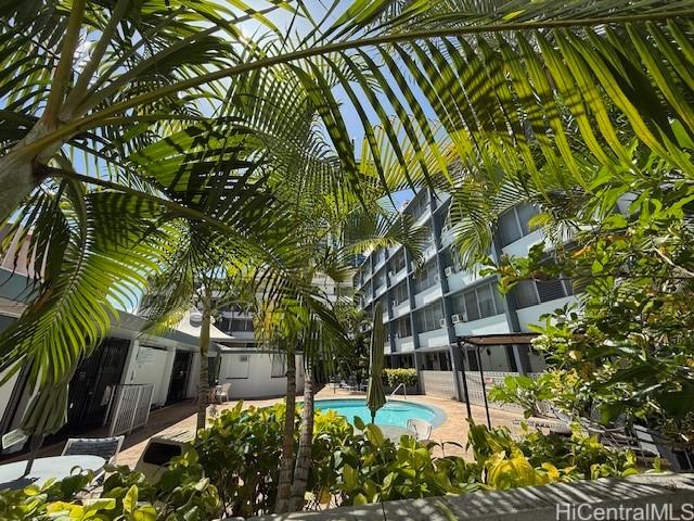 1550 Rycroft St Unit 528, Honolulu, HI 96814 - community pool featuring a patio