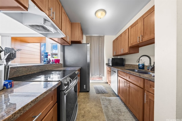 94-402 Kapuahi St Unit 46, Mililani, HI 96789 - kitchen with stainless steel appliances, a sink, under cabinet range hood, and brown cabinets